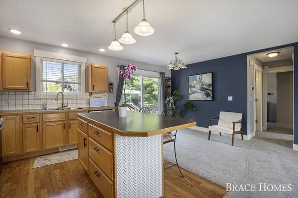 3504 Oak Valley SW Avenue, Wyoming, MI 49519