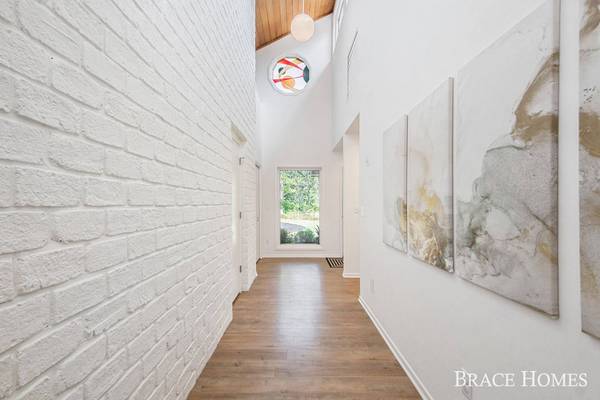 1359 Buttrick SE Avenue, Ada, MI 49301