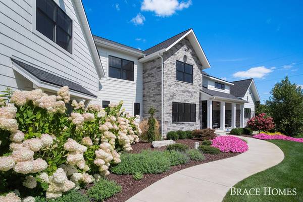 6735 Tara Court, Rockford, MI 49341