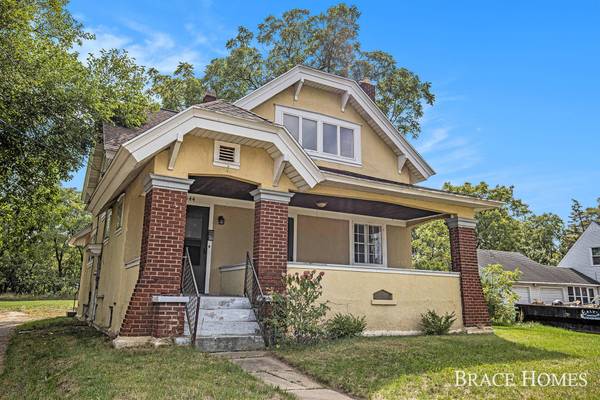 1344 Leonard NE Street, Grand Rapids, MI 49505