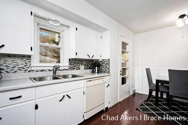 2924 Union SE Avenue, Grand Rapids, MI 49548