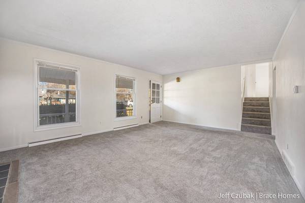 1430 Winifred Street, Jenison, MI 49428