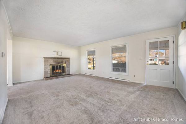 1430 Winifred Street, Jenison, MI 49428