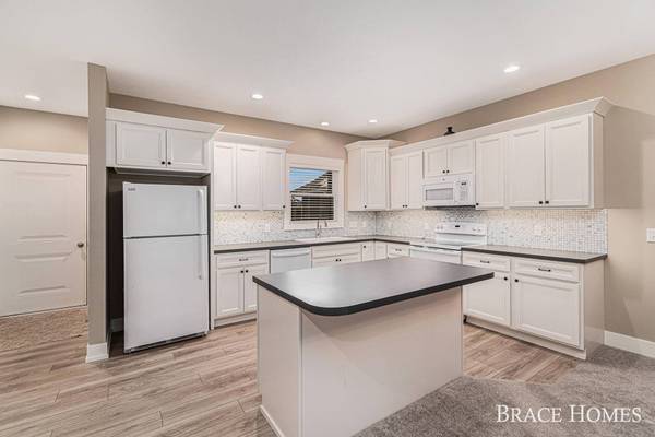 8119 Byron Creek SW Drive, Byron Center, MI 49315