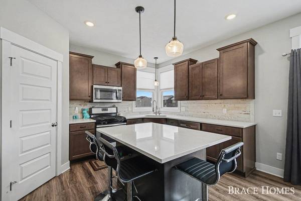 6570 Alward Drive, Hudsonville, MI 49426
