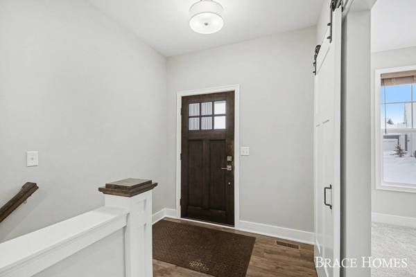 14696 Pine Dew Drive, Grand Haven, MI 49417