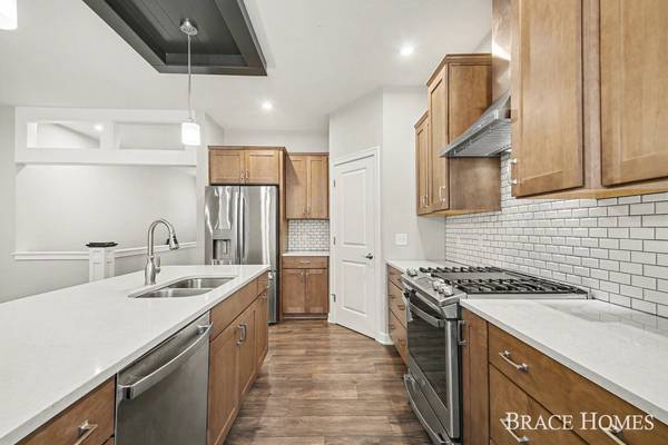 14696 Pine Dew Drive, Grand Haven, MI 49417