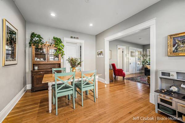 612 Deming SE Street, Grand Rapids, MI 49507