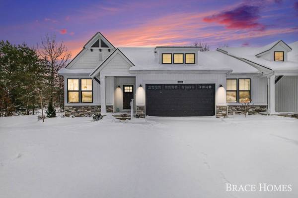 14696 Pine Dew Drive, Grand Haven, MI 49417