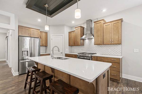 14696 Pine Dew Drive, Grand Haven, MI 49417