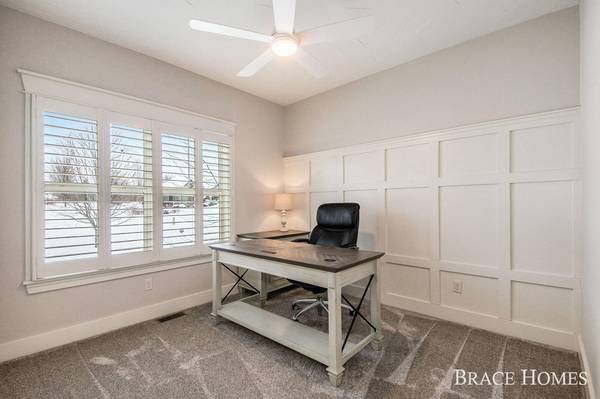 578 Stonehenge SW Drive, Grandville, MI 49418