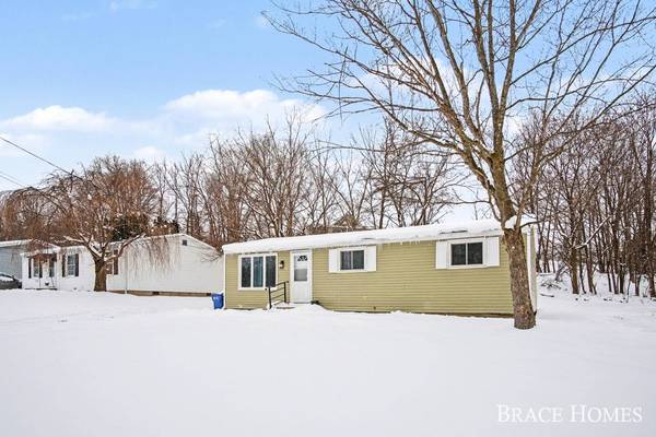 1935 Ball NE Avenue, Grand Rapids, MI 49505