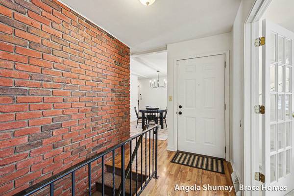 2785 Northville NE Drive, Grand Rapids, MI 49525