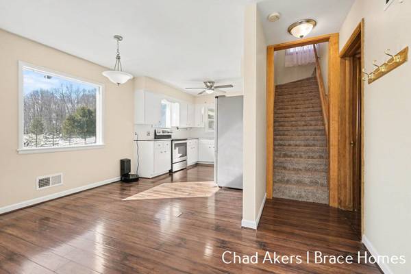 9555 Eastern SE Avenue, Byron Center, MI 49315