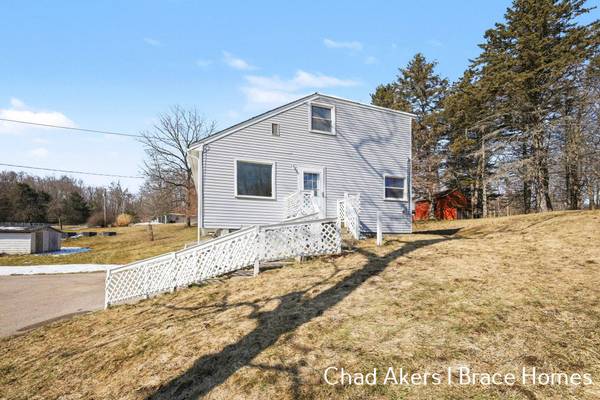 9555 Eastern SE Avenue, Byron Center, MI 49315