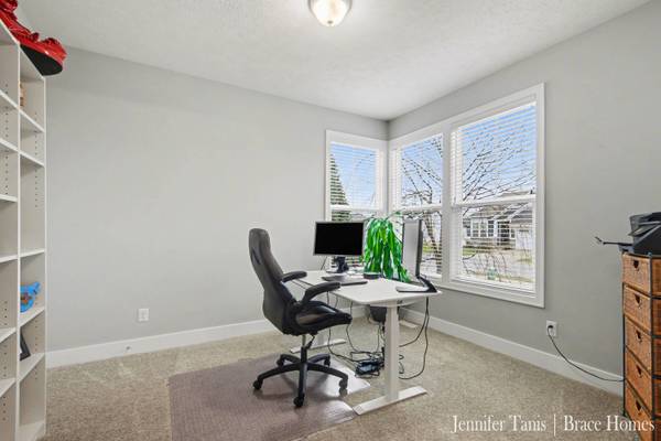 11456 Wake Drive, Allendale, MI 49401