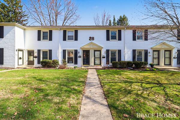 2466 Cranden SE Drive #246, Grand Rapids, MI 49506