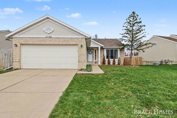 4748 Meadow Lake SE Drive, Grand Rapids, MI 49512