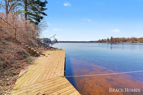 5423 Front Street, Newaygo, MI 49337