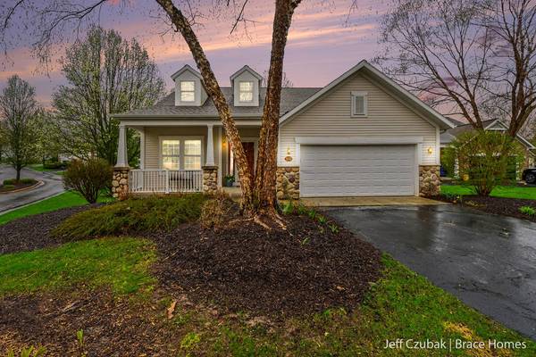 3550 Mill Point SE Drive, Grand Rapids, MI 49512