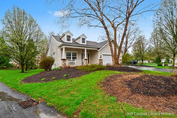 3550 Mill Point SE Drive, Grand Rapids, MI 49512