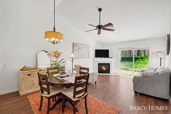 3369 Clear Vista NE Court, Grand Rapids, MI 49525