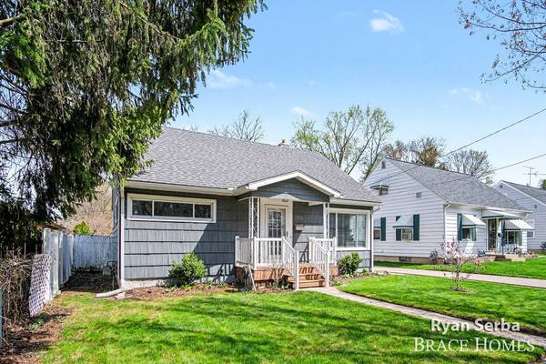 1009 Drexel NE Drive, Grand Rapids, MI 49505