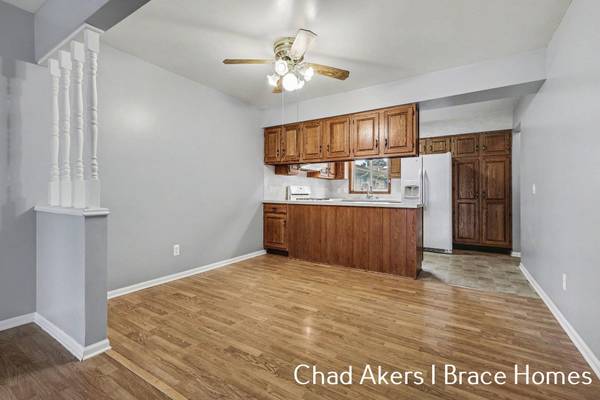5912 Leisure South SE Drive, Grand Rapids, MI 49548