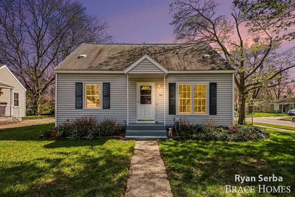960 35th SW Street, Wyoming, MI 49509