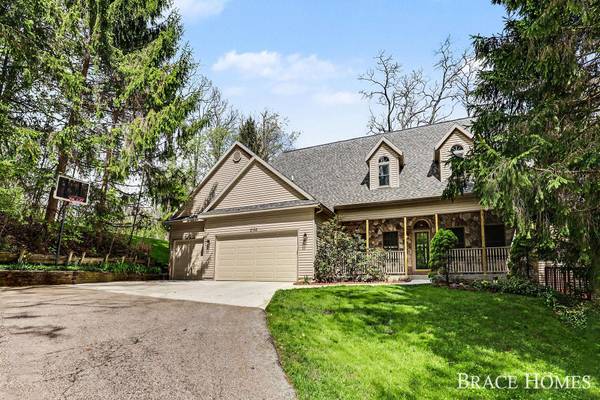 2155 Timber Valley NE Drive, Grand Rapids, MI 49525