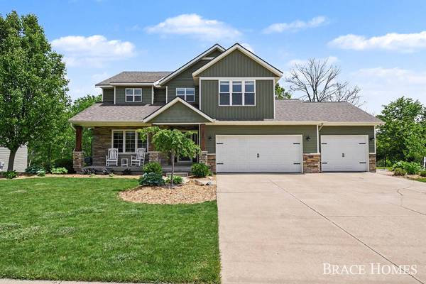 156 Hightower NE Drive, Rockford, MI 49341