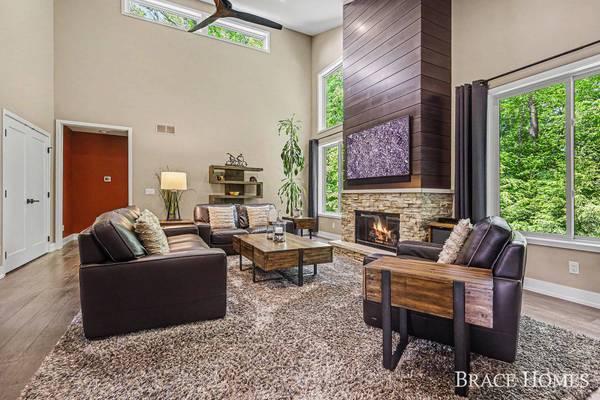 6234 Hall SE Street, Grand Rapids, MI 49546