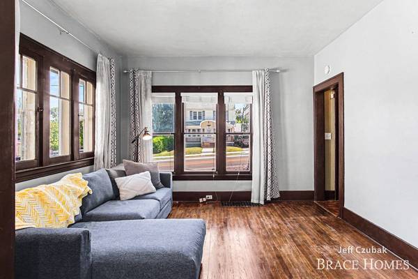 14 Ann NW Street, Grand Rapids, MI 49505