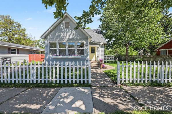 2154 Morton Avenue, Muskegon, MI 49441