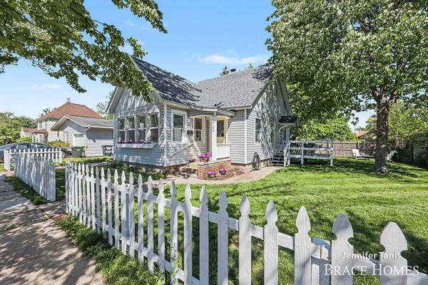 2154 Morton Avenue, Muskegon, MI 49441