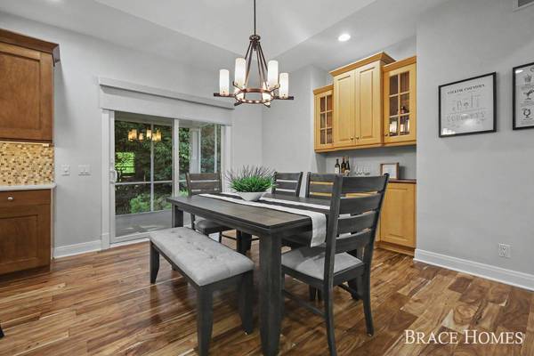 4470 Oak Arbor NE Drive #7, Grand Rapids, MI 49525