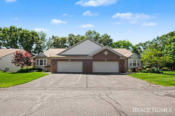 2902 Woodridge NE Circle, Grand Rapids, MI 49525
