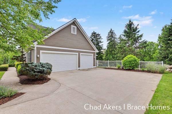 6254 Vickery Hill SE Court, Grand Rapids, MI 49546