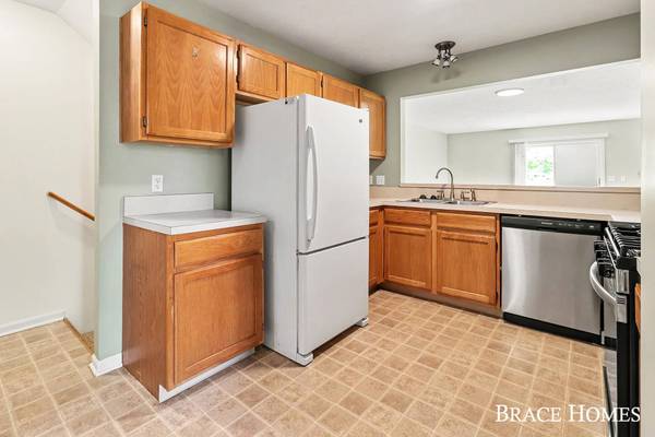 1776 Grand NE Court #49, Grand Rapids, MI 49525