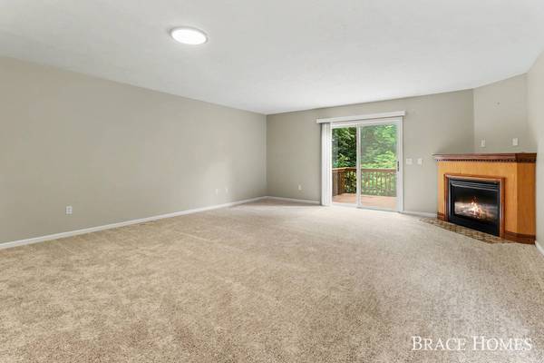 1776 Grand NE Court #49, Grand Rapids, MI 49525