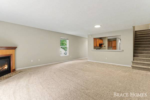 1776 Grand NE Court #49, Grand Rapids, MI 49525