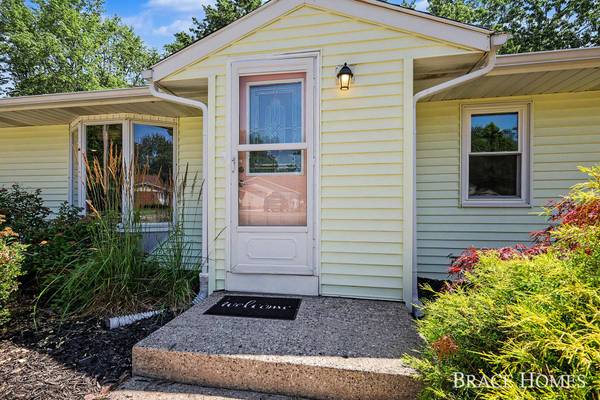 3284 N 146th Avenue, Holland, MI 49424
