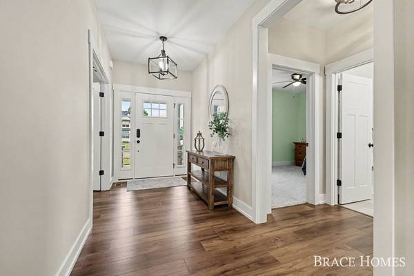 8235 Country Rail SW Drive, Byron Center, MI 49315