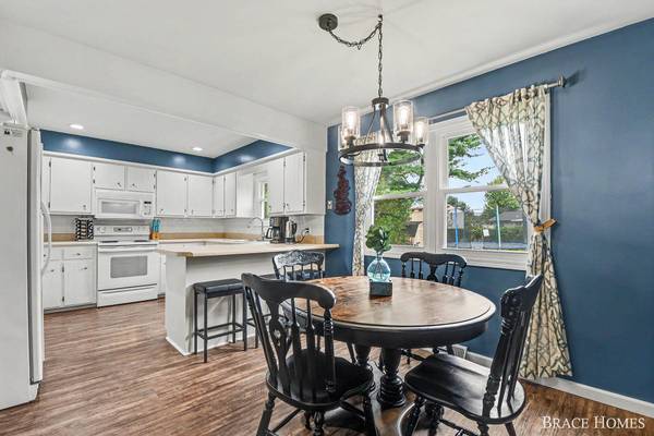 3041 Rapidfall NE Court, Belmont, MI 49306