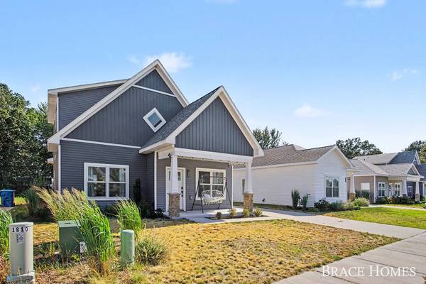 1808 Robinson Street, Grand Haven, MI 49417