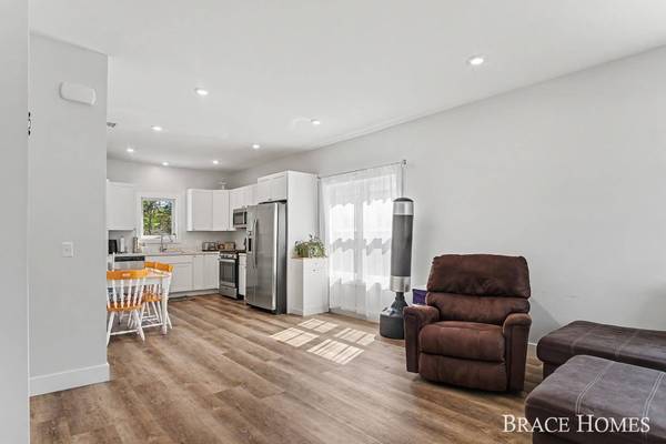 1808 Robinson Street, Grand Haven, MI 49417