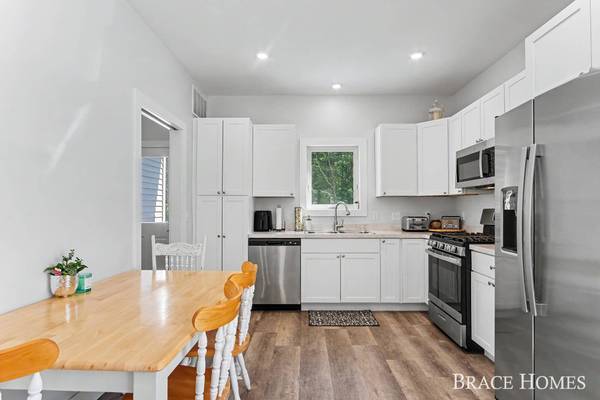 1808 Robinson Street, Grand Haven, MI 49417