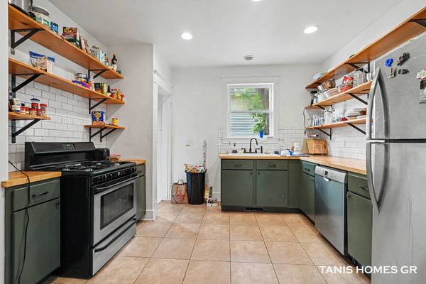 1121 Baxter SE Street, Grand Rapids, MI 49506