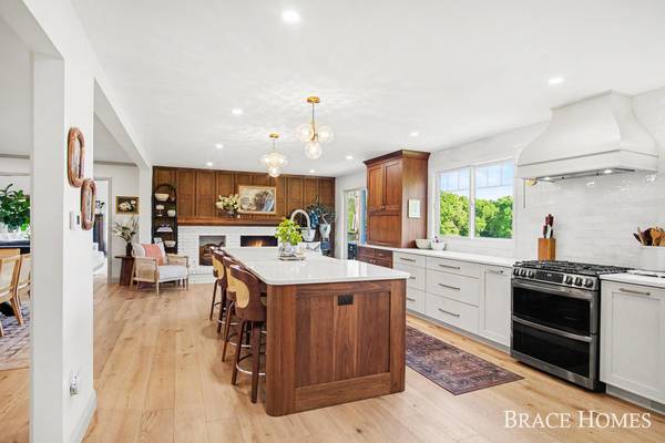 5685 11 Mile NE Road #A, Rockford, MI 49341