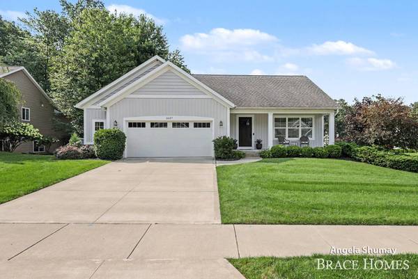 2637 Stockwood NE Drive